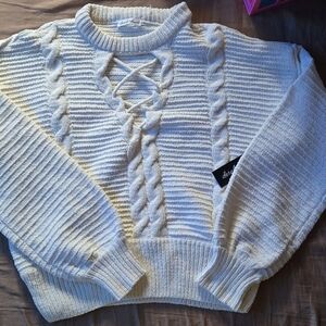 Derek Heart White Cozy Crew Neck Sweater (2b)